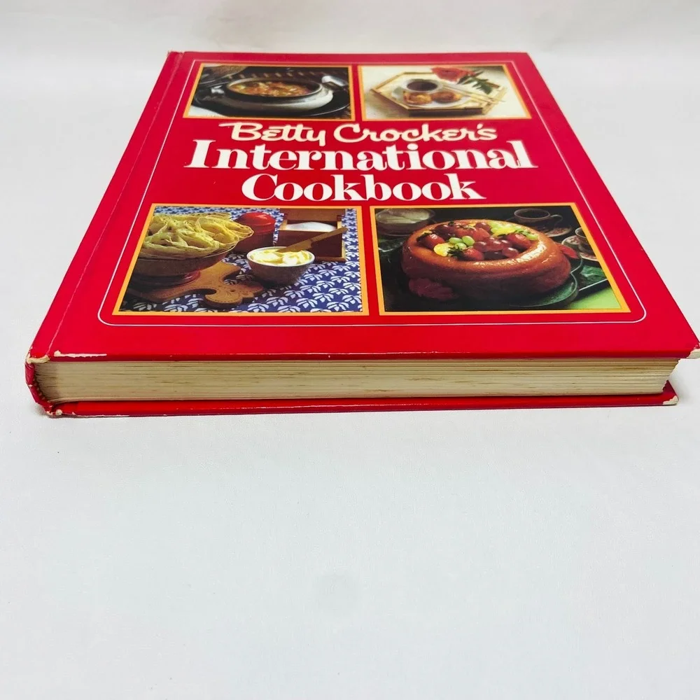 Betty Crocker's International Cookbook Hardcover‎ 1980 1st Edition Cooking